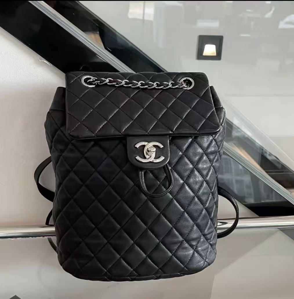 95新 Chanel/香奈儿 Chanel黑银萨尔斯堡双肩包