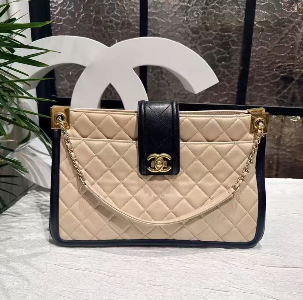 95新 Chanel/香奈儿 香奈儿奶茶色单肩包