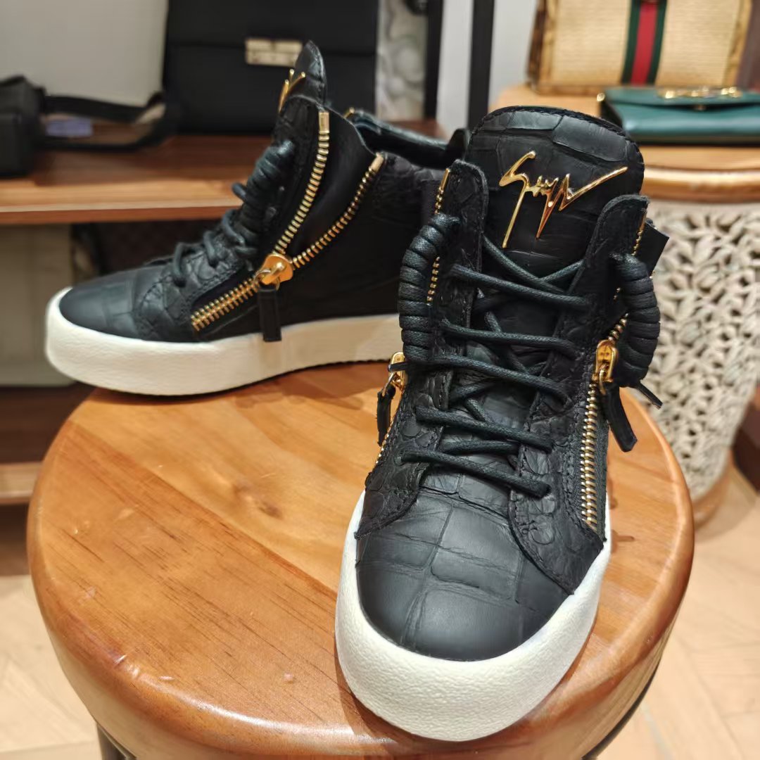 95新 GZ 朱塞佩&middot;萨诺第 黑色高帮鞋